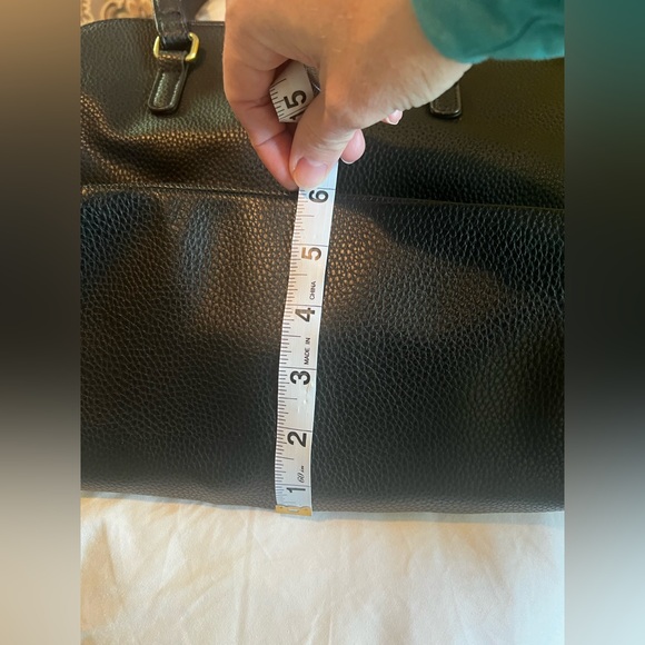 Ready for Fall! Liz Claiborne classic faux leather purse - Picture 12 of 13